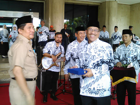 Pencarian PGRI Tambora - Persatuan Guru Republik Indonesia Cabang Tambora